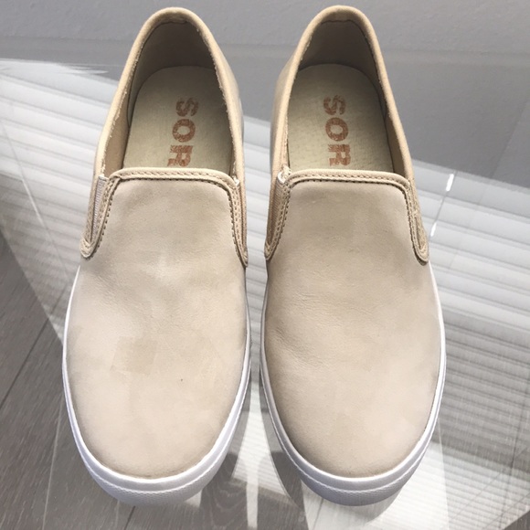 SOREL Campsneak Suede Platform Slip-on Sneakers - Picture 8 of 11